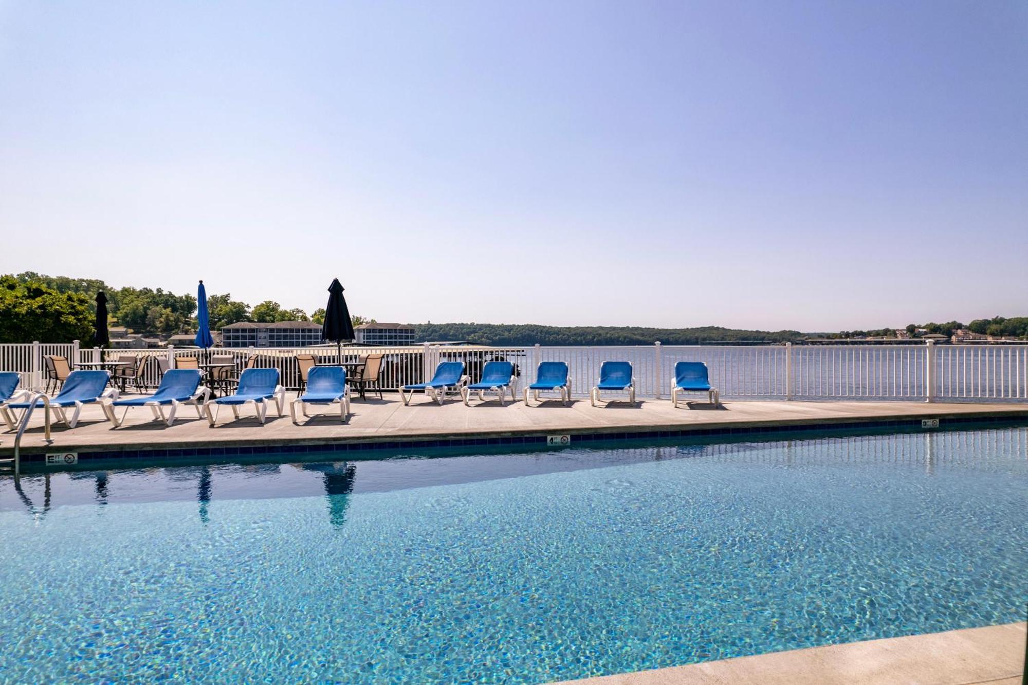 Golden Reef Villa โอเซจบีช ภายนอก รูปภาพ